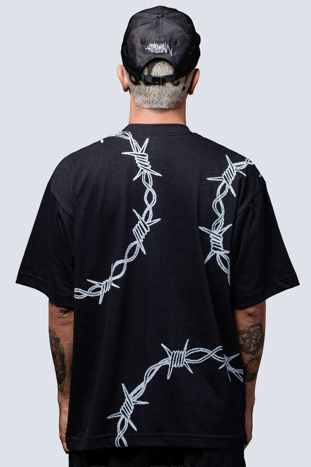 CAMISETA CHRONIC - ARAME REATIVO PRETO