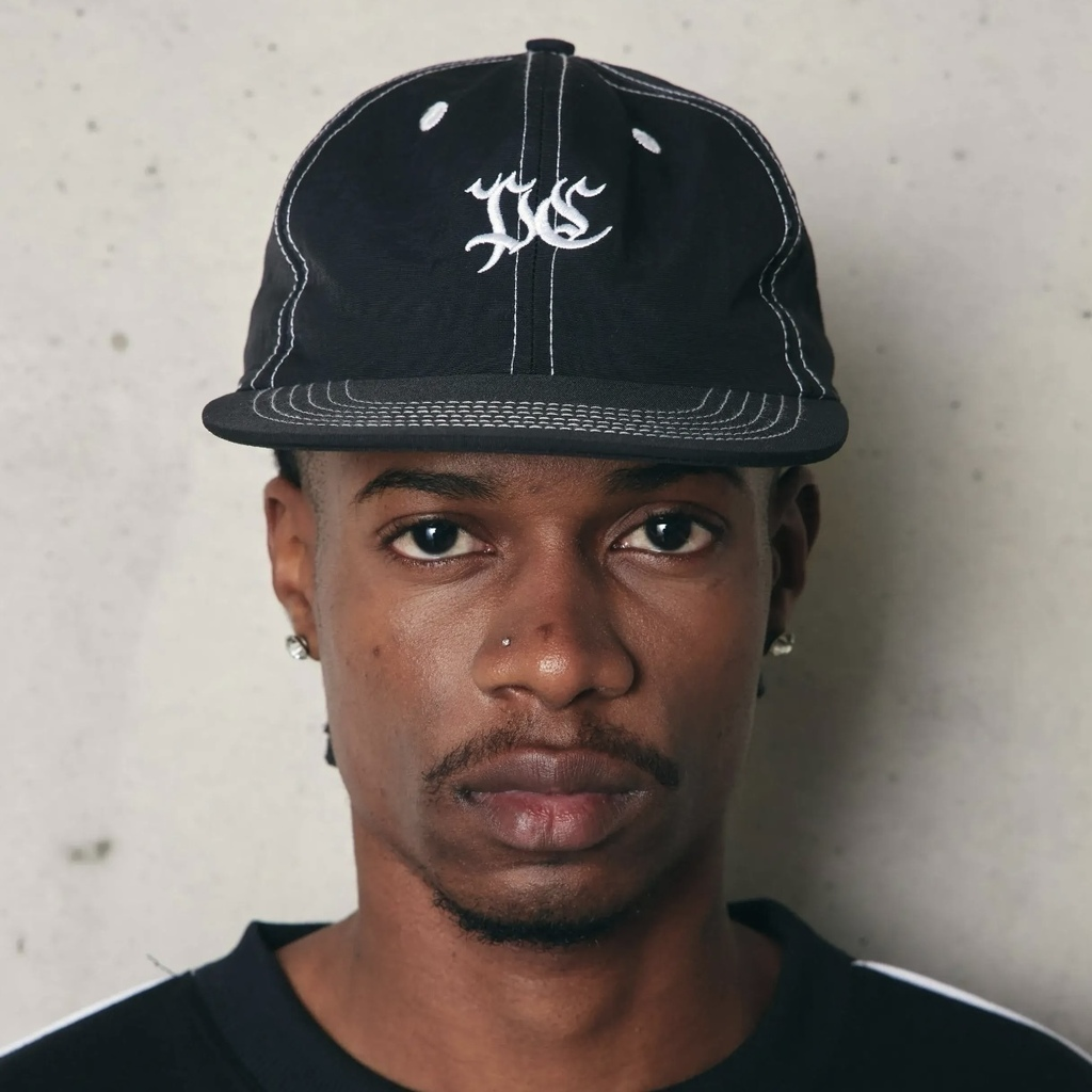 BONÉ PLANO C - SIX PANEL “HAT” PC PRETO