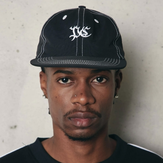 BONÉ PLANO C - SIX PANEL “HAT” PC PRETO