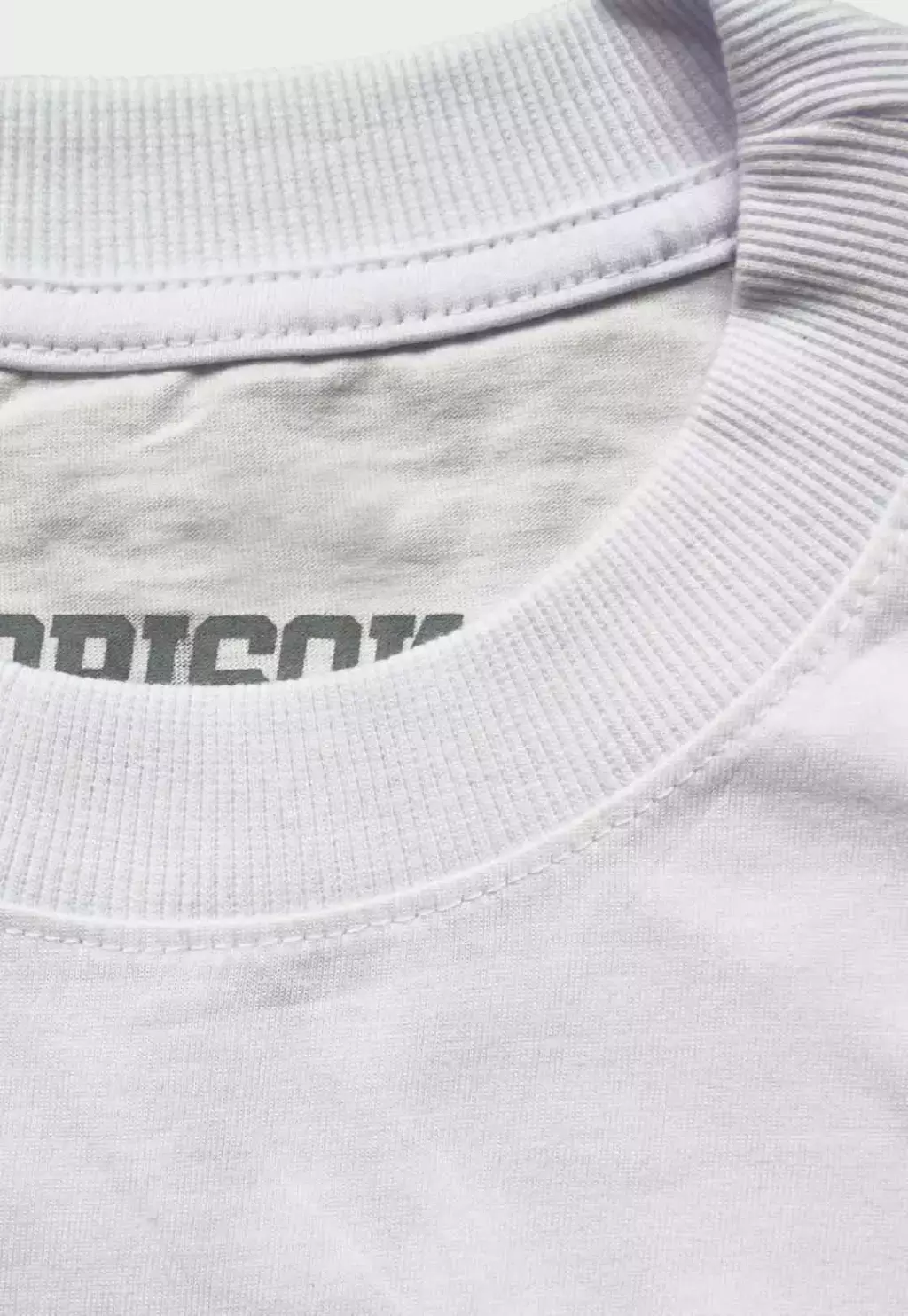 CAMISETA PRISON - ESSENTIAL BRANCO