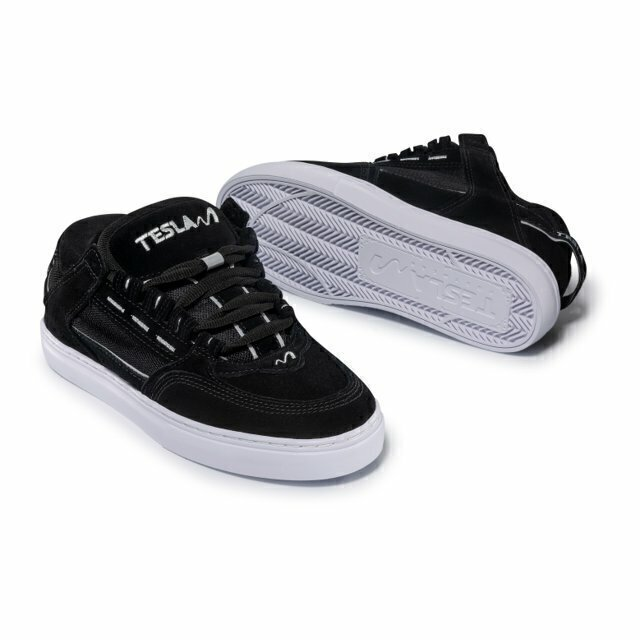 TÊNIS TESLA - COIL BLACK REFLECT