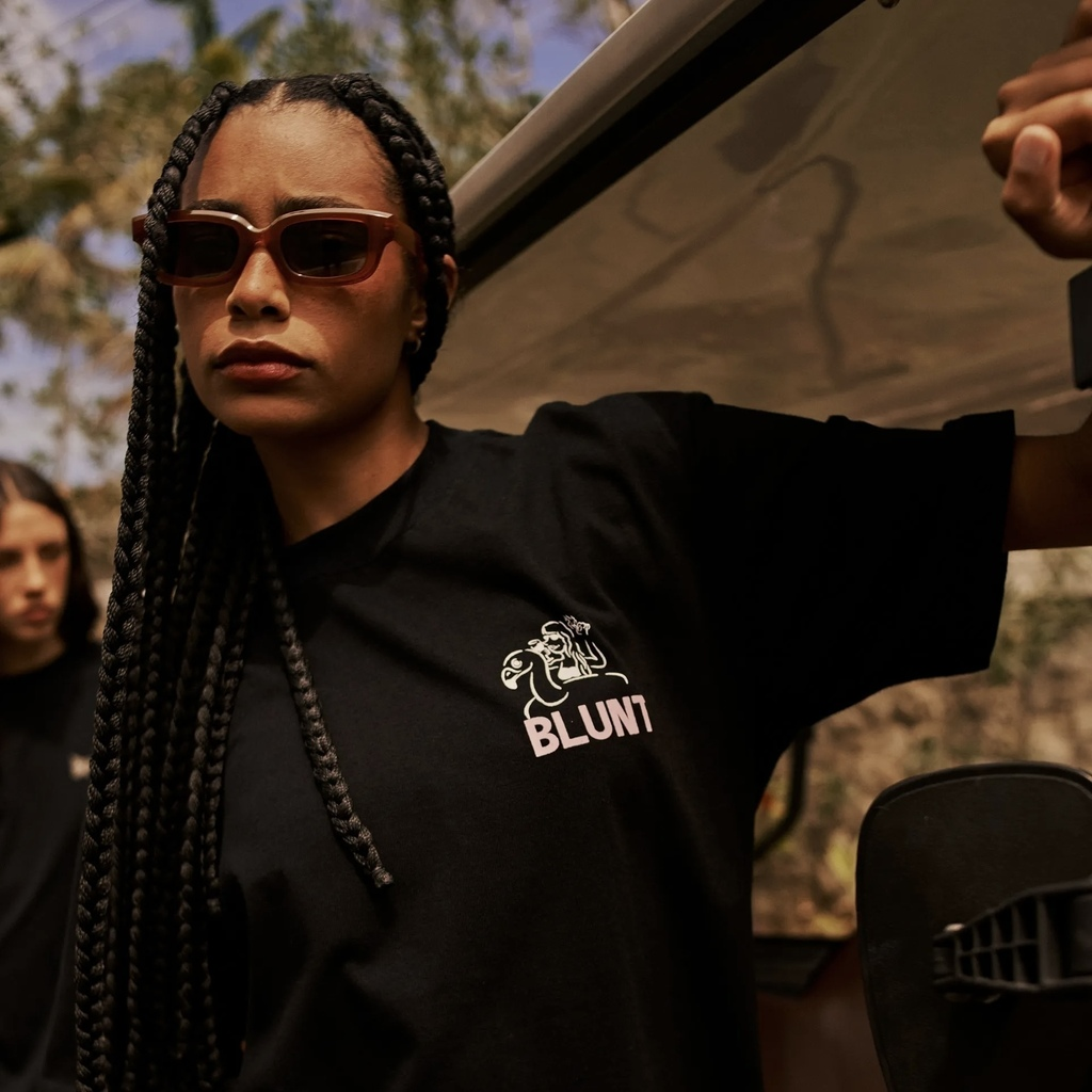 CAMISETA BLUNT - SLASHOUT PREMIUM PRETA