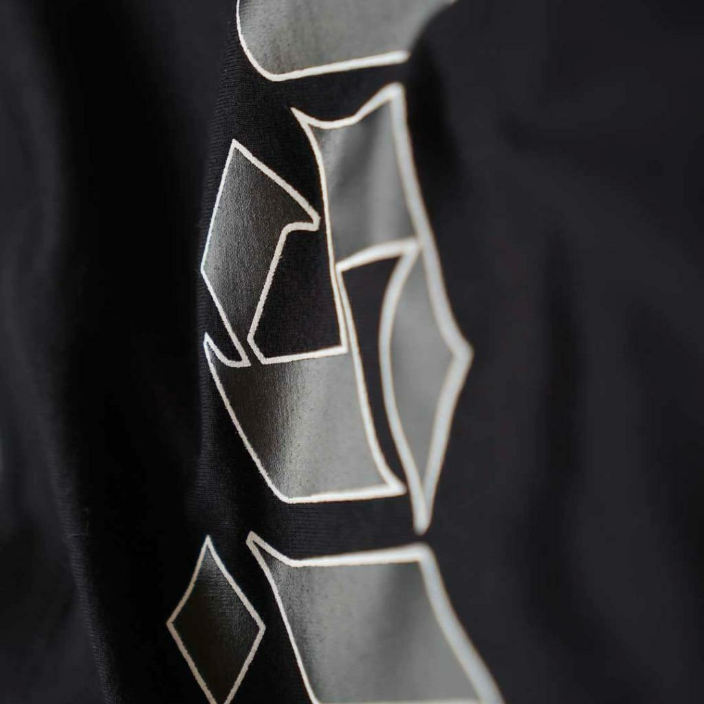 CAMISETA PRISON - PHANTOM METAL LOGO