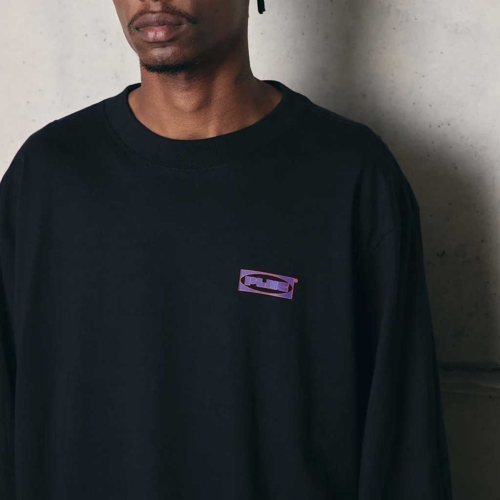 CAMISETA PLANO C - LONG SLEEVE LOGOS PRETA