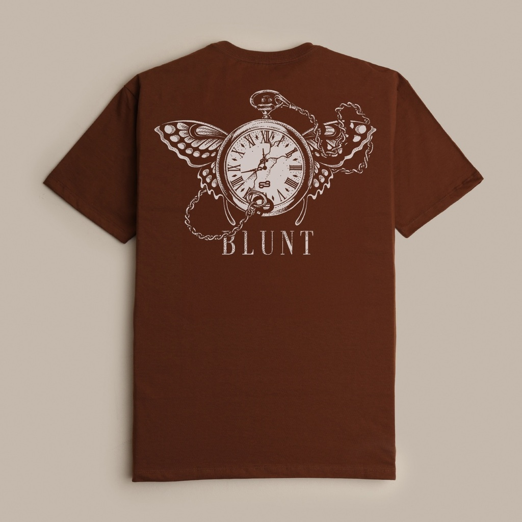CAMISETA BLUNT - PLUS SIZE BUTTERCLOK