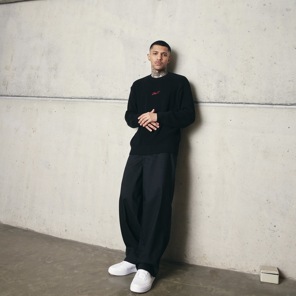 SUÉTER PLANO C - "CORPORATION" BLACK